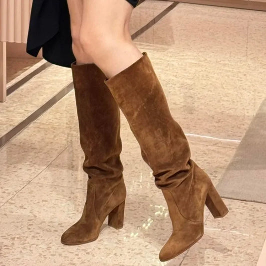 Botas de mujer, Botas informales de piel de ante de alta calidad, Botas de diseño plisado apiladas para mujer, Botas hasta la rodilla con punta estrecha a la moda