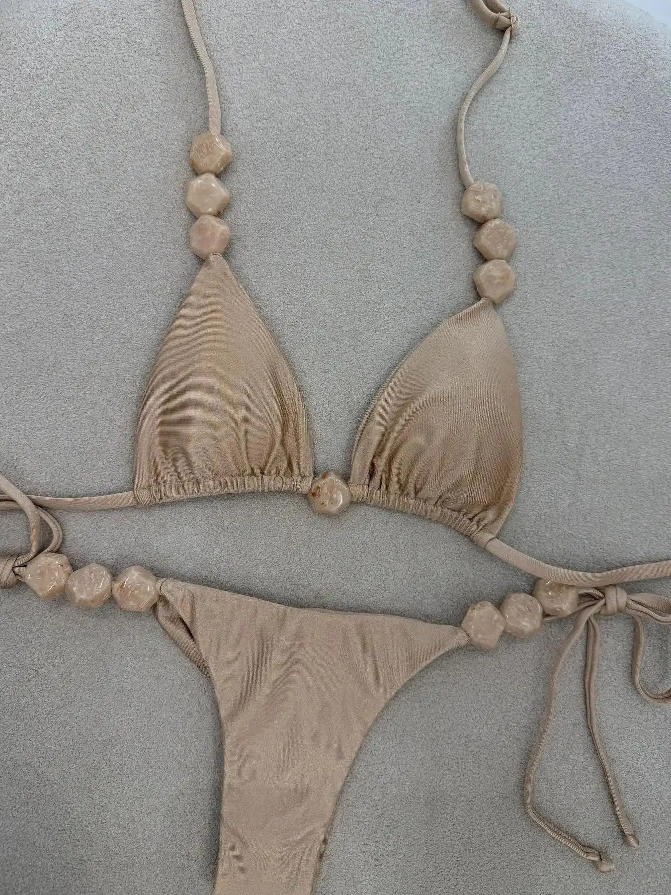 Bikini con cuentas