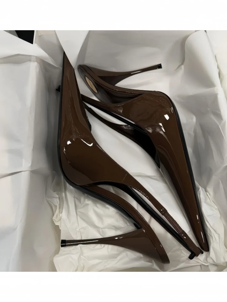 Tacones huecas sexis de alta calidad con espalda puntiaguda