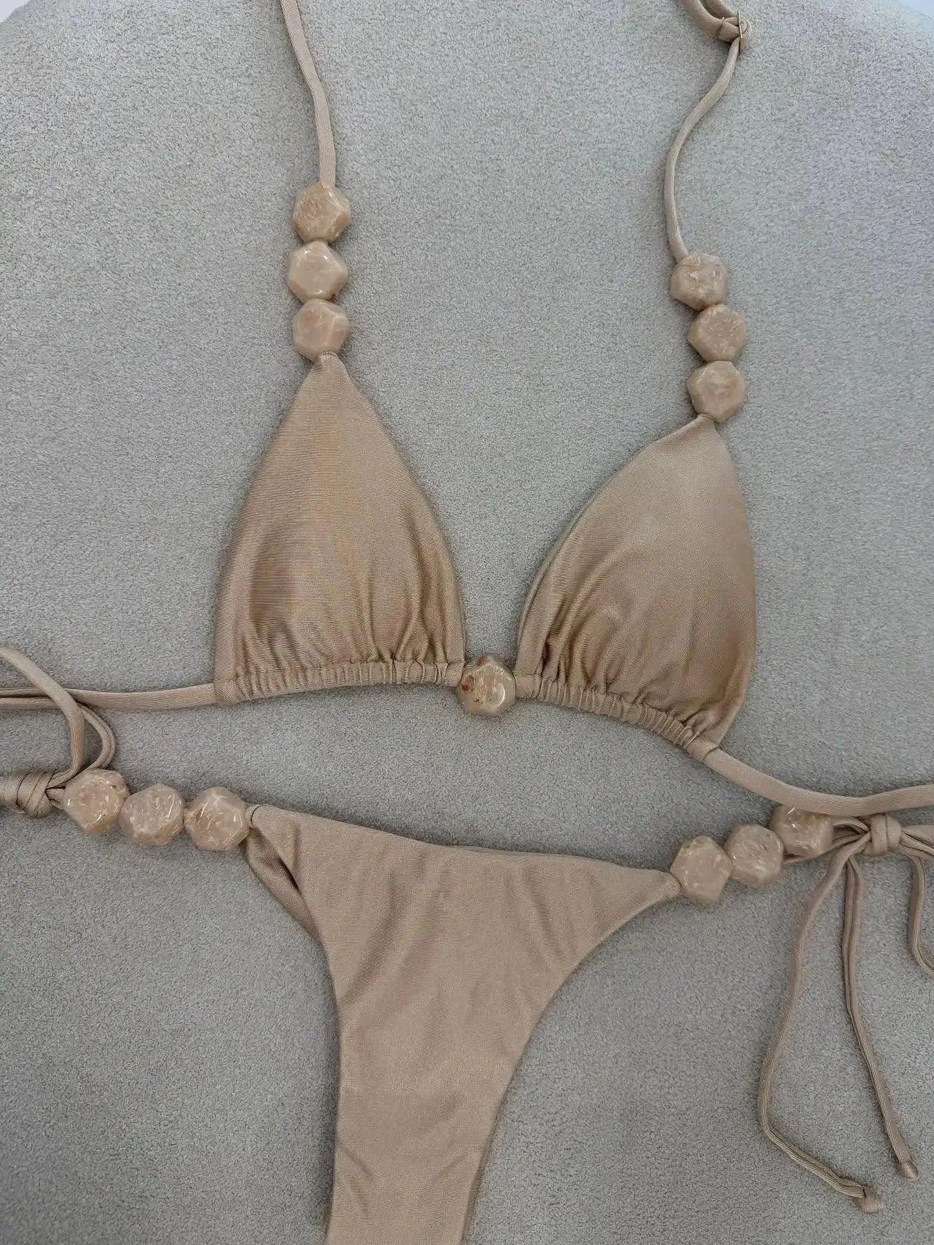 Bikini con cuentas