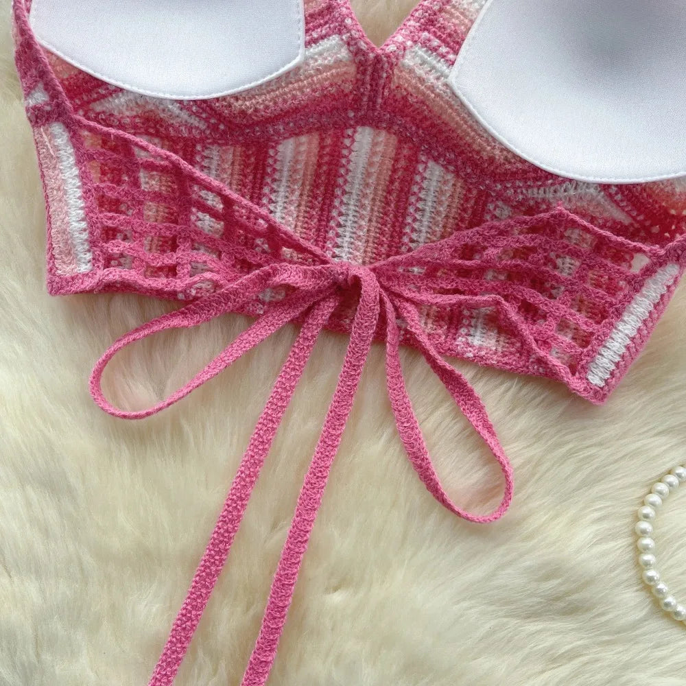 Top con rallas bordado lipzy