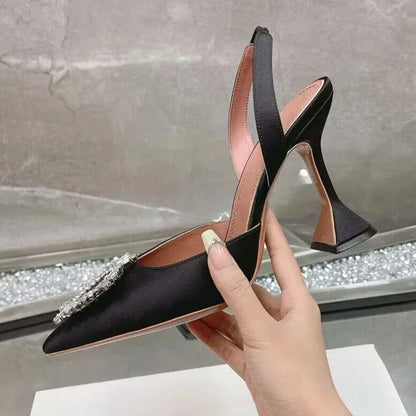 Tacones altos de seda