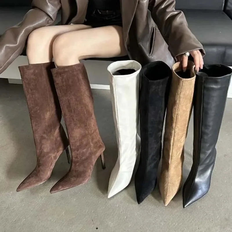 Botas de tacón alto puntiagudas minimalistas retro con estilo romano, temperamento moderno, zapatos de mujer modernos y versátiles