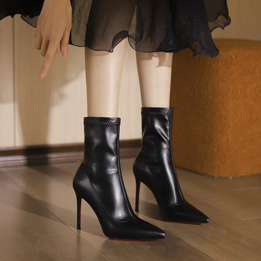 Botas de Mujer con suela roja de cuero negro, Botas elásticas sin cordones con punta puntiaguda, tendencia 2025, tacones altos de aguja de 8 y 10cm