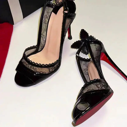 Tacones altos finos para mujeres