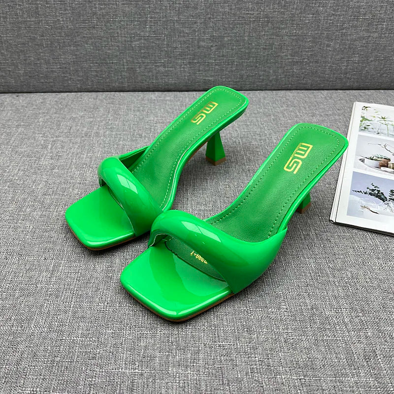 Zapatillas de tacon pequeño ritta