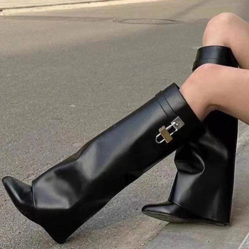 Botas por encima de la rodilla góticas cálidas de felpa con forro