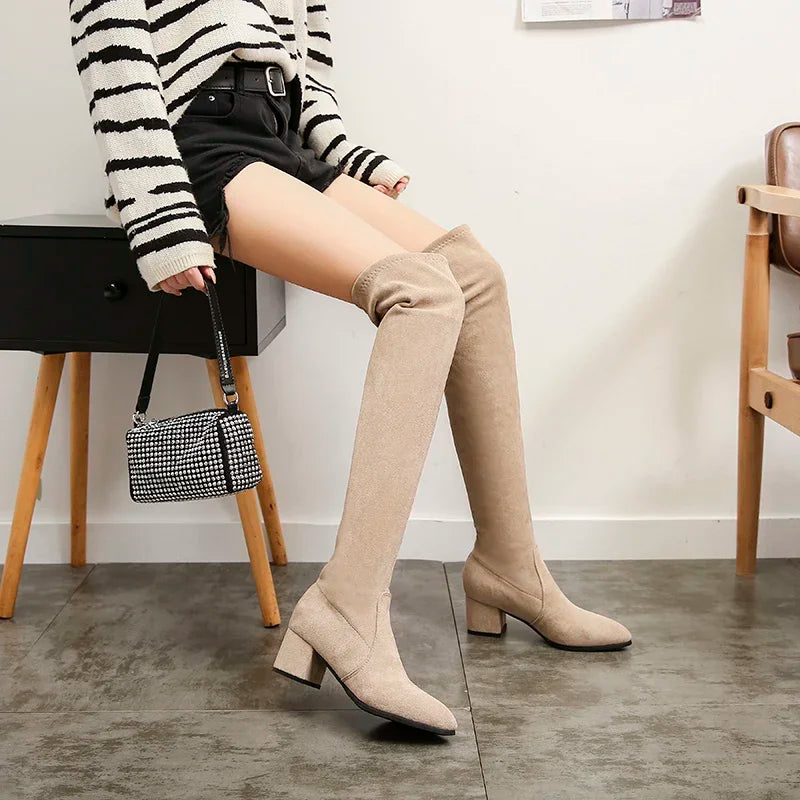 Botas altas hasta el muslo para mujer, zapatos por encima de la rodilla, Sexy, de tacón alto, color rojo y negro, invierno, 2023