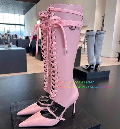 Botas blancas con punta puntiaguda y cordones hasta la rodilla para mujer, novedad de verano, sandalias sexis con hebilla hueca y tacón de aguja con cordones cruzados en la parte delantera