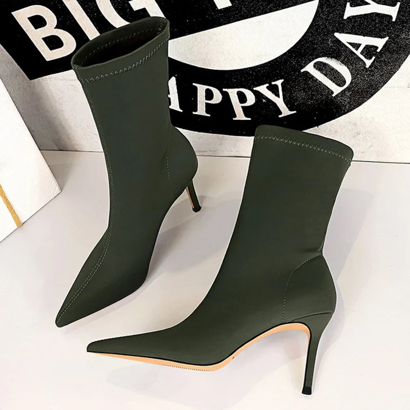 Botas de calcetín de seda de tacón alto de 7,5 cm y 10cm para mujer, botines cortos de tacón bajo verde, zapatos sexis de satén con punta estrecha para invierno