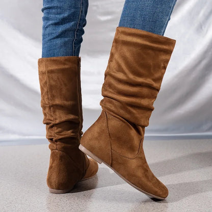 Botas a media pantorrilla de gamuza sintética a la moda para Mujer de talla grande Otoño e Invierno nuevas Botas planas plisadas con cremallera lateral y punta redonda Botas Mujer