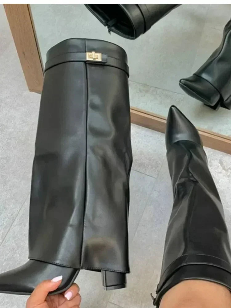 Nuevas botas de mujer hasta la rodilla con hebilla de Metal puntiaguda