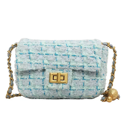 Bolso pequeño con cadena